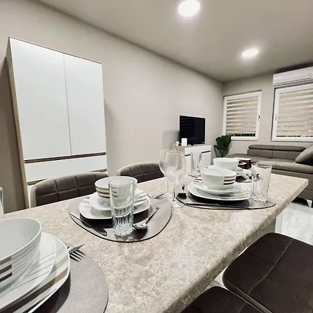 דירה Nj Deluxe וארנה