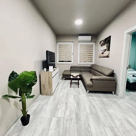 Nj Deluxe Apartment Varna