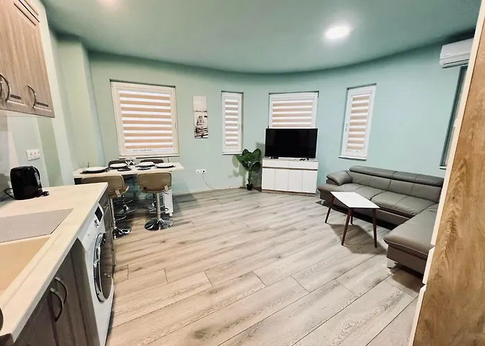 Апартамент Nj Deluxe *