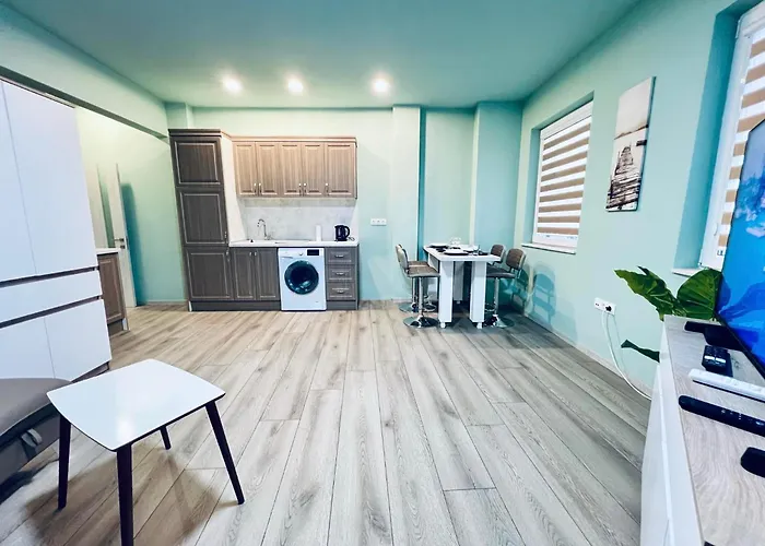 Nj Deluxe * Варна